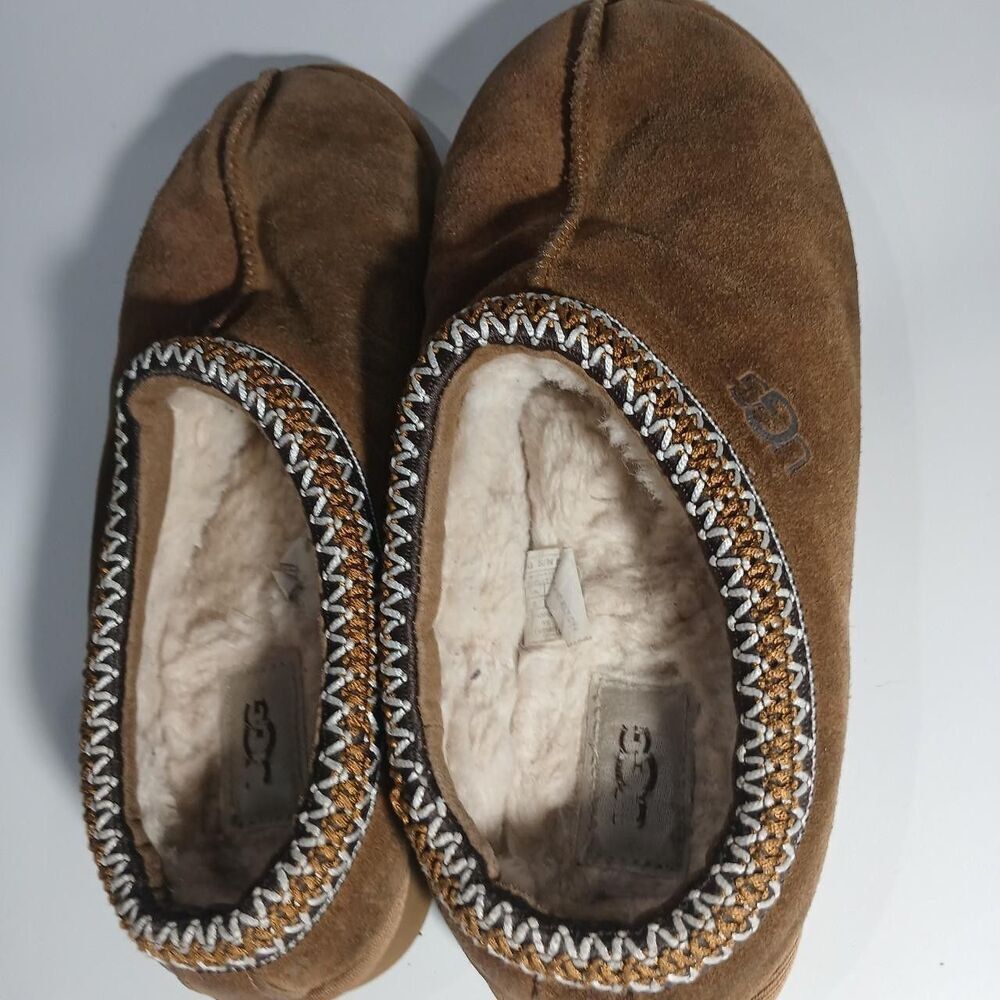 UGG Australia Women’s Suede Slippers Size 9 Tan Shearling Lined Cozy Slip-On Sho - Picture 3 of 5